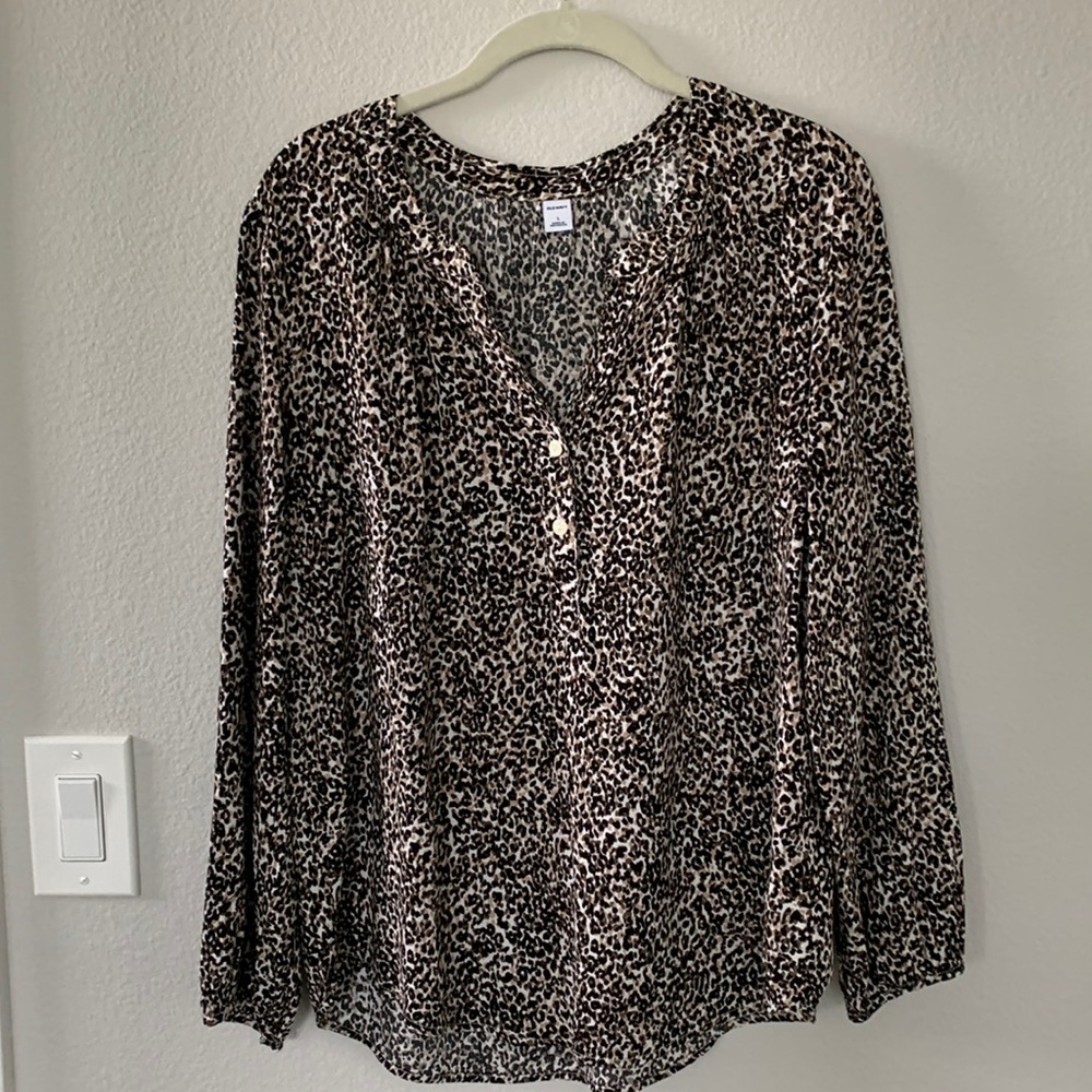 Fun Leopard print Tunic with long sleeves